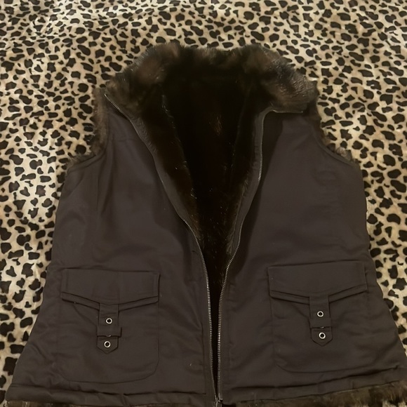 Old Navy Reversible Fur Vest Large - Picture 7 of 13